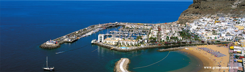 Playa y Puerto de Mogán